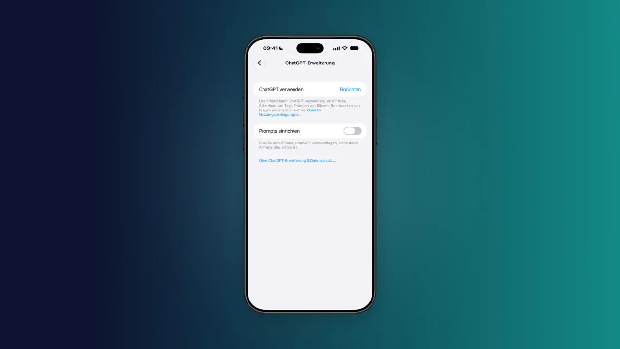 iPhone mit der Einstellungsseite der ChatGPT-Erweiterung, auf der ChatGPT in Apple Intelligence noch eingerichtet werden muss