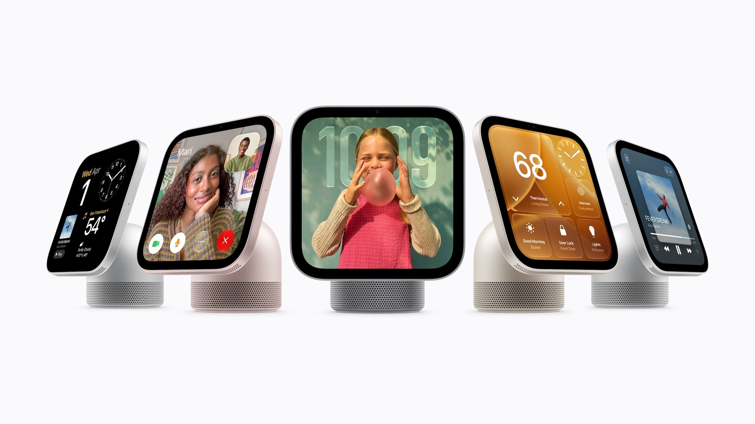 Fünf Apple HomeView nebeneinander mit Uhr und Wetter, FaceTime-Anruf, Fotoansicht, Steuerung für das Zuhause und Musikwiedergabe