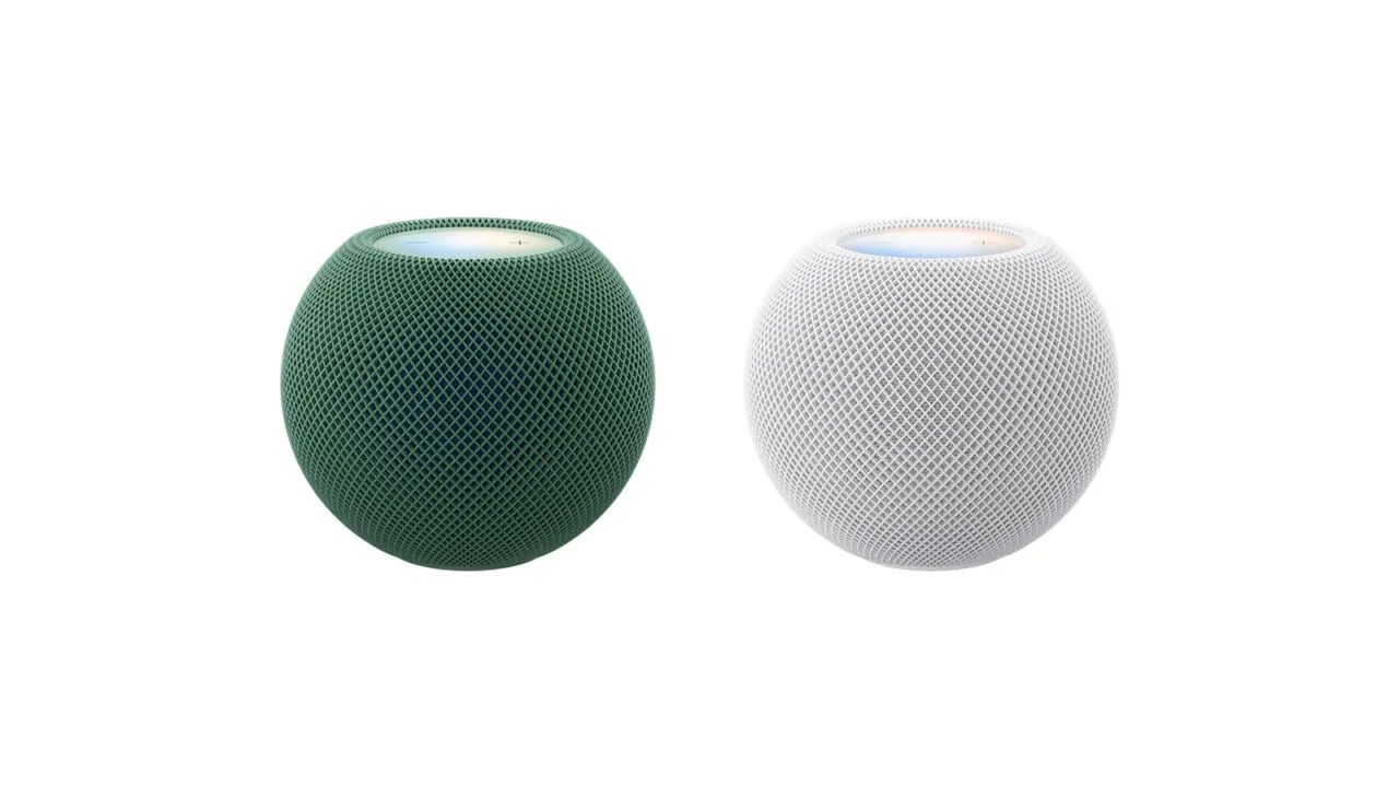 HomePod mini 2 vs. HomePod mini: zwei Lautsprecher in Grün und Weiß nebeneinander