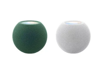 HomePod mini 2 vs. HomePod mini: zwei Lautsprecher in Grün und Weiß nebeneinander