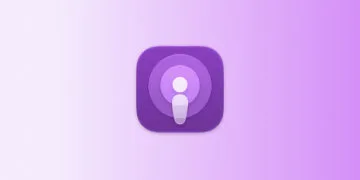 Symbolbild zu Huxe: Icon der App Apple Podcasts auf einem hellen Farbverlauf in Lavendel und Violett