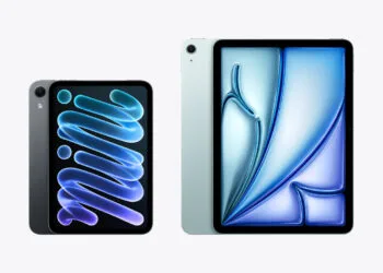 iPad mini vs. iPad Air: links das iPad mini in Mitternacht, rechts das 11-Zoll-iPad Air in Blau, maßstabsgetreu nebeneinander von vorn mit Rückseite