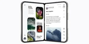 iPhone Duo Test: Aufgeklapptes iPhone Duo, auf dem Innendisplay links eine Übersicht und rechts eine geöffnete E-Mail mit Bergfoto