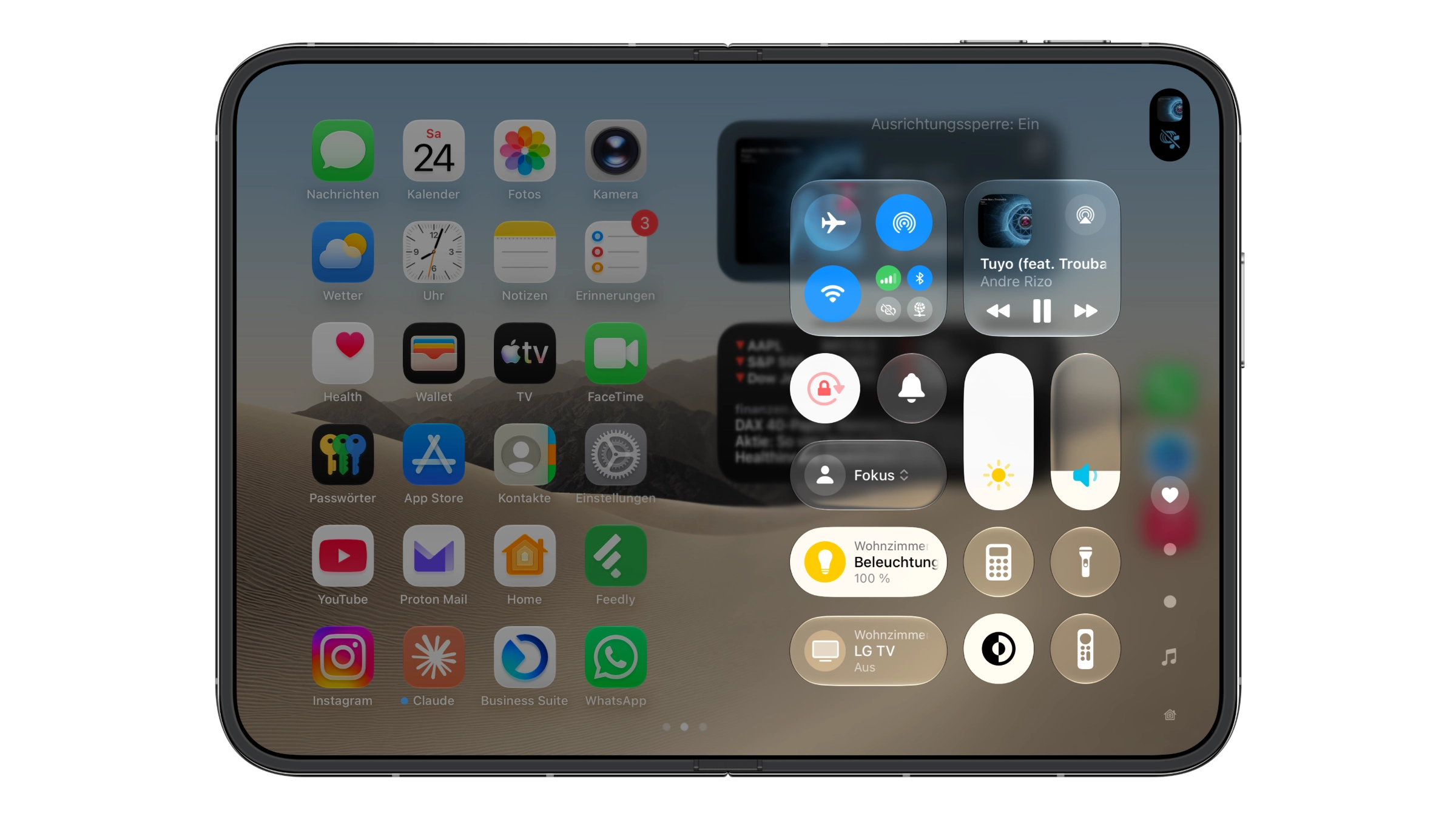 iPhone Duo Lautstärketasten und Ausrichtungssperre: geöffnetes Kontrollzentrum auf dem Innendisplay mit dem Hinweis „Ausrichtungssperre: Ein“