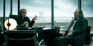 Kristin Scott Thomas als Diana Taverner und Gary Oldman als Jackson Lamb im Büro – Szene aus der sechsten Staffel zum Slow Horses Finale